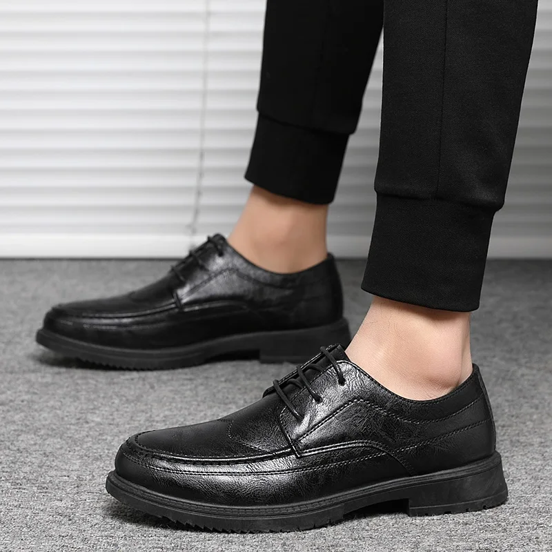 Sapatos casuais masculinos de  - Men Shoes Louboutin avaliação e preço