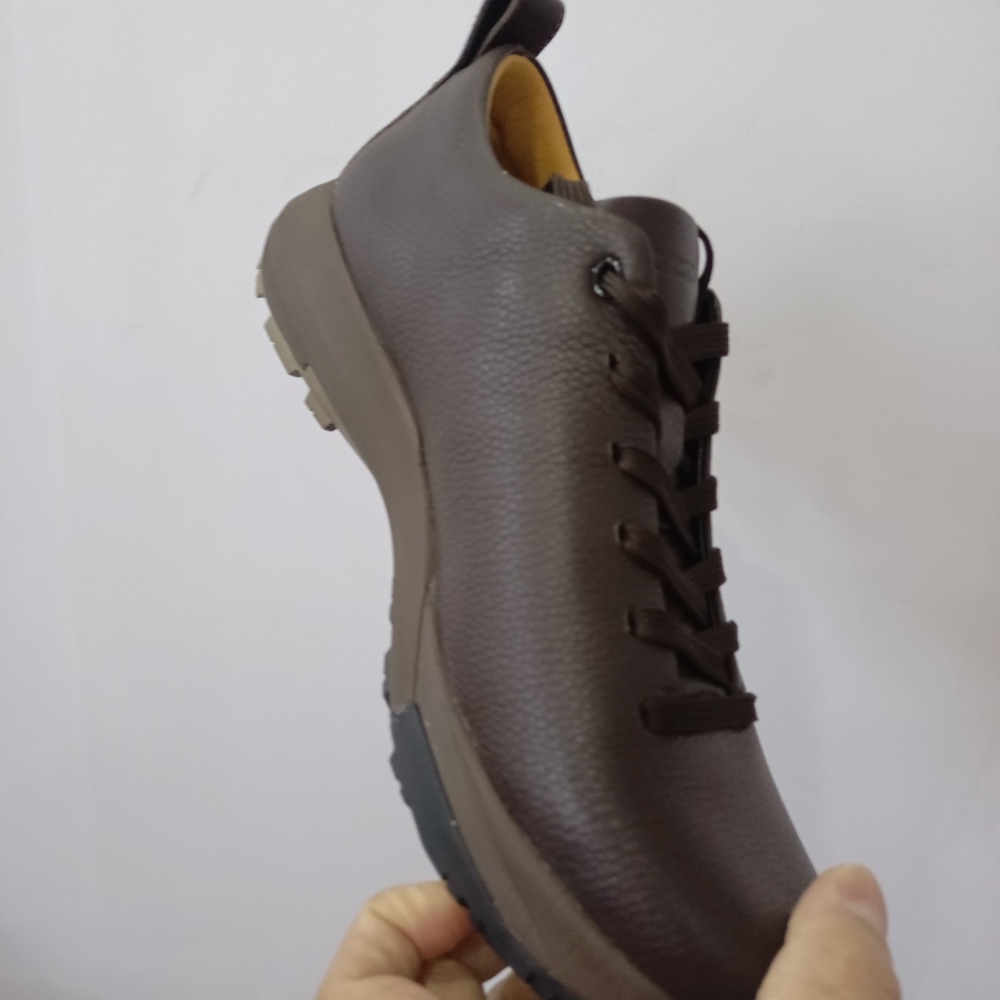 Sapatos de Couro de Vaca para  - Men Shoes Louboutin avaliação e preço